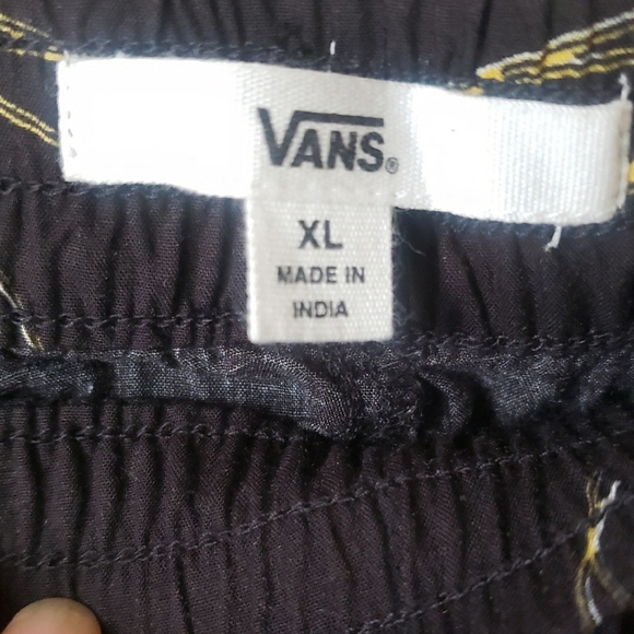 Vans Black Floral Cropped Pants - Picture 2 of 8